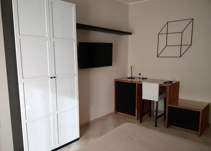 Via Roma 15 B&B 3*